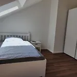 Apartmenthaus Lägenhet *